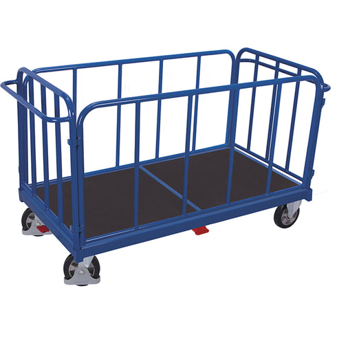 Vierwandwagen mit senkrechten Streben